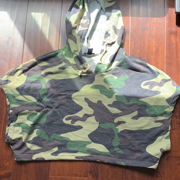 Forever 21 crop - Picture 1 of 3